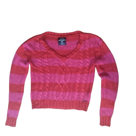 ---  Vintage Red and Pink Striped Sweater Size Small - Picture 1 of 3